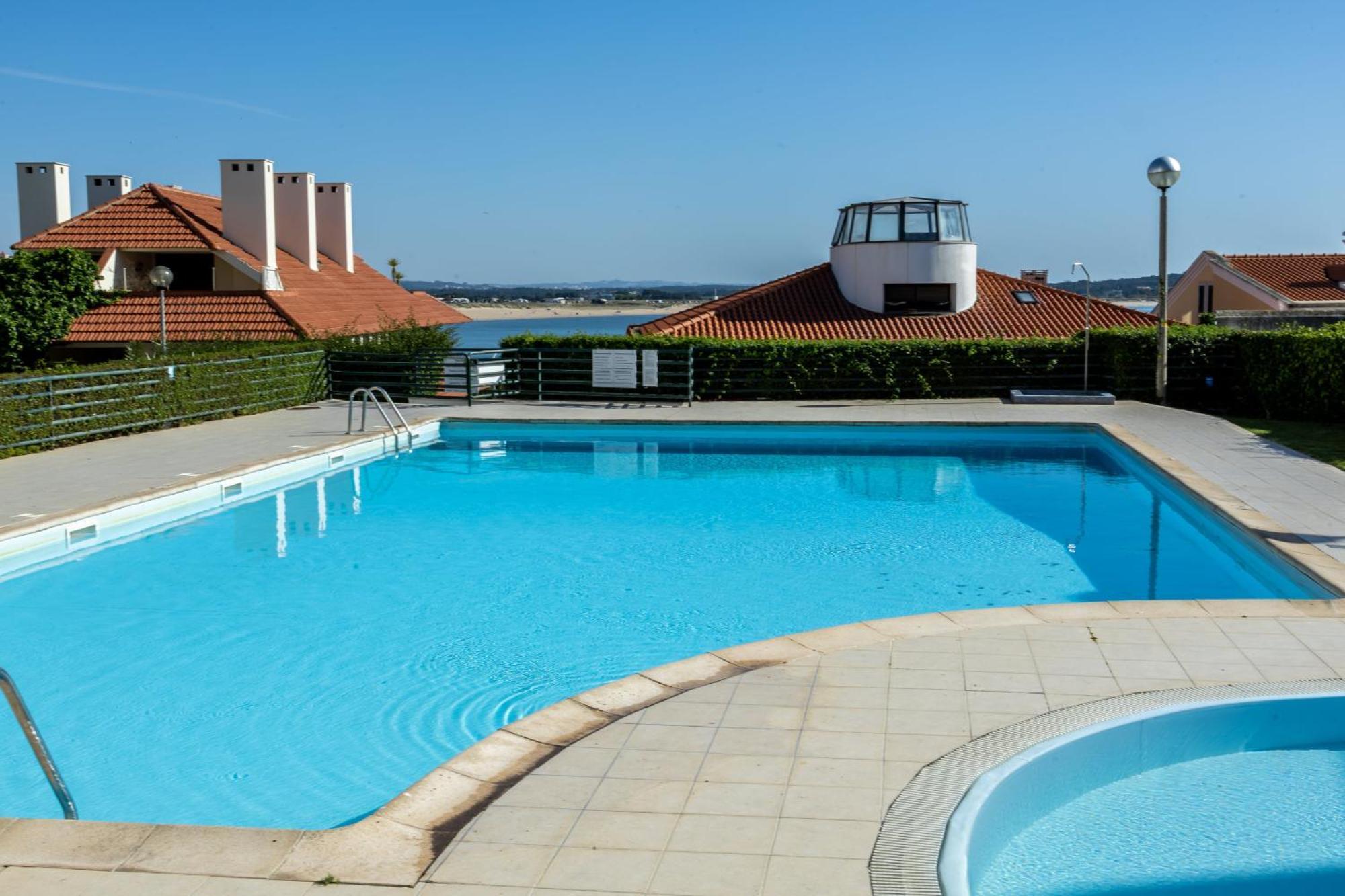 Baia - A Poucos Metros Da Baia Appartement São Martinho do Porto Buitenkant foto